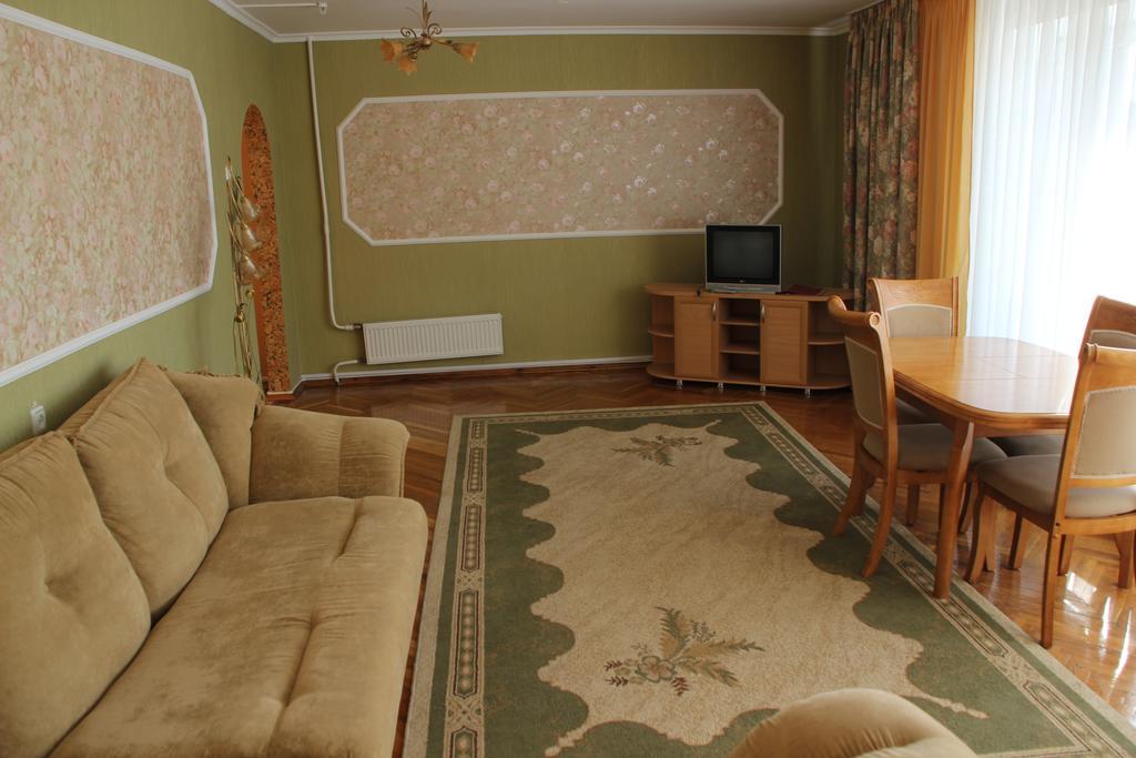 Hotel Ukraine Житомир Екстер'єр фото